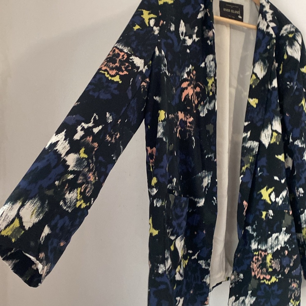 River Island 14 Floral Watercolor Open Front Blazer - Picture 6 of 13